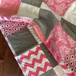 Handmade NEW baby quilt Pink and grey D9